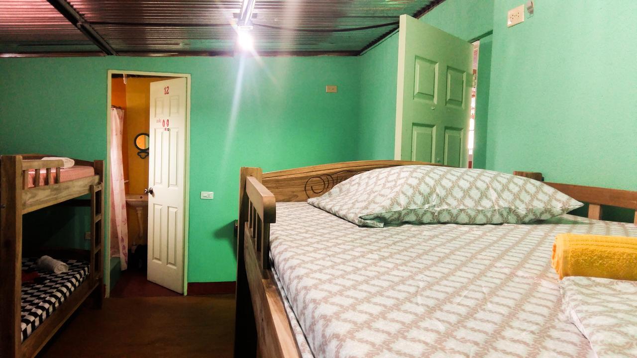Hostel Life Is Good Moyogalpa Exterior photo