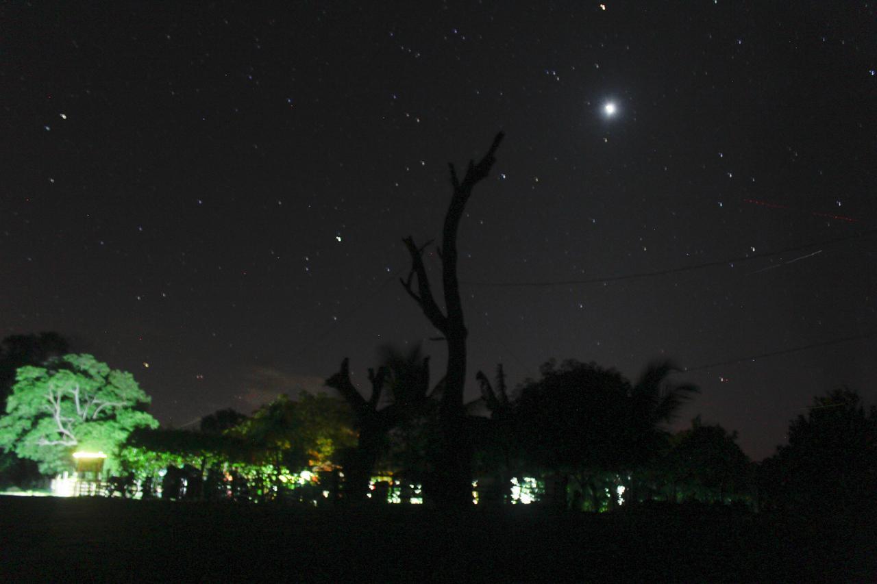 Hostel Life Is Good Moyogalpa Exterior photo